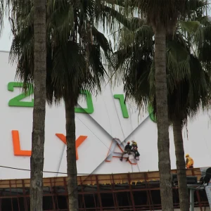 modern cati reklam panosu modern cati reklam panosu